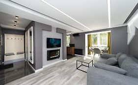 Luxrent Apartments On Lesi Ukrainki - Kiev